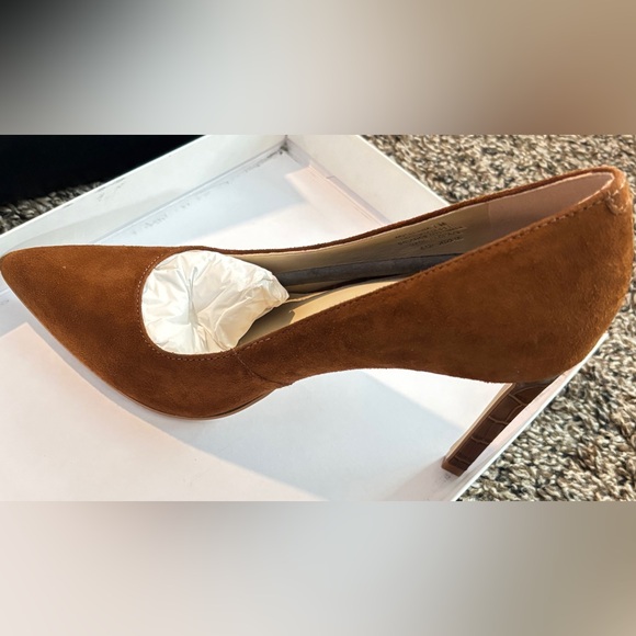 NWT • Nine West • Women's Tatiana Pumps • Cognac • Size 7M • Brown Heels - Picture 2 of 5